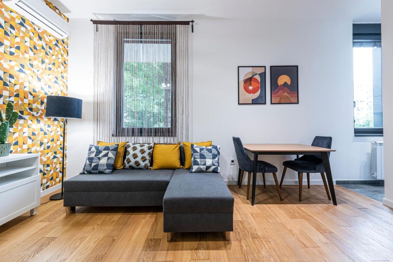 Vertigo Modern Studio-Free Private Parking-Fast Wi-Fi Нови-Сад Экстерьер фото