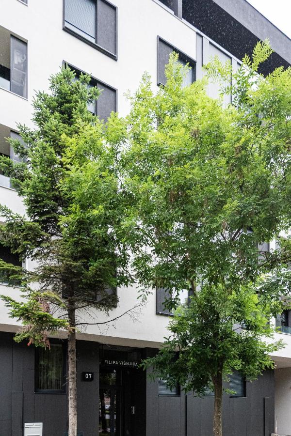 Vertigo Modern Studio-Free Private Parking-Fast Wi-Fi Нови-Сад Экстерьер фото